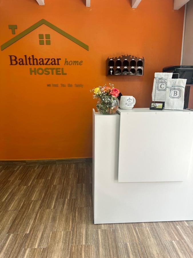 Casa Balthazar Hostel Quito Luaran gambar